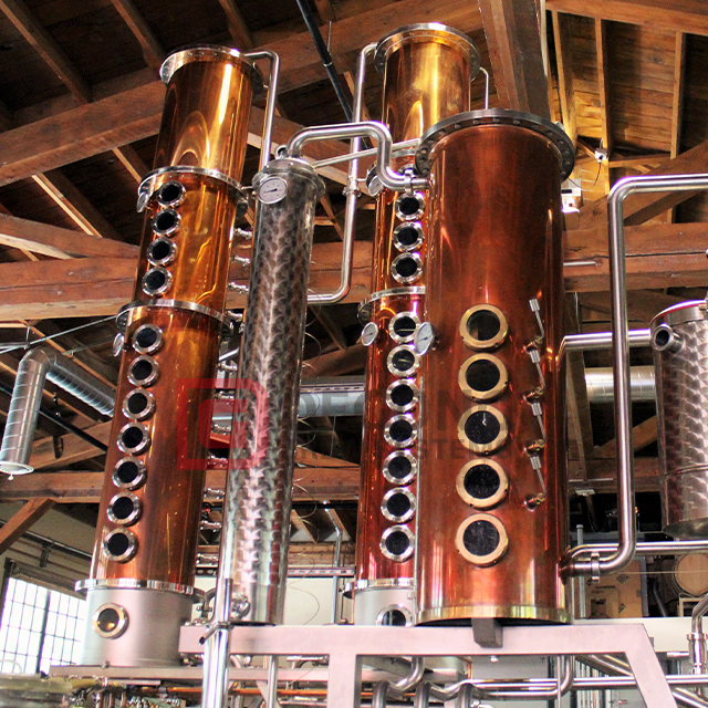 200L-5000L Column Distiller Copper Whisky Vodka Gin Alkoholdestillationsutrustning